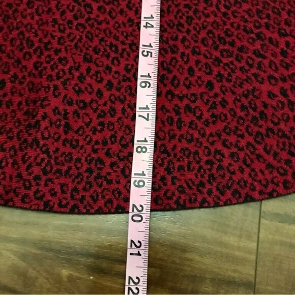 Vintage Classic Concepts Women's Red Cheetah Print Knit Skater Skirt Size M Y2K - Picture 7 of 7
